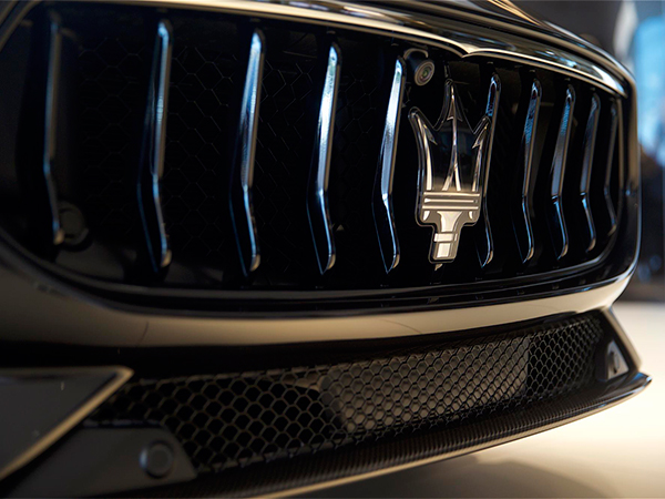 وصول مازيراتي كواتروبورتيه GTS بنسخة نريسيمو الى دولة الإمارات